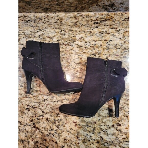 NWOB New Direction High Heeled Side Zip Black Boots w/Bow Tie Back, 6.5M - Picture 3 of 15